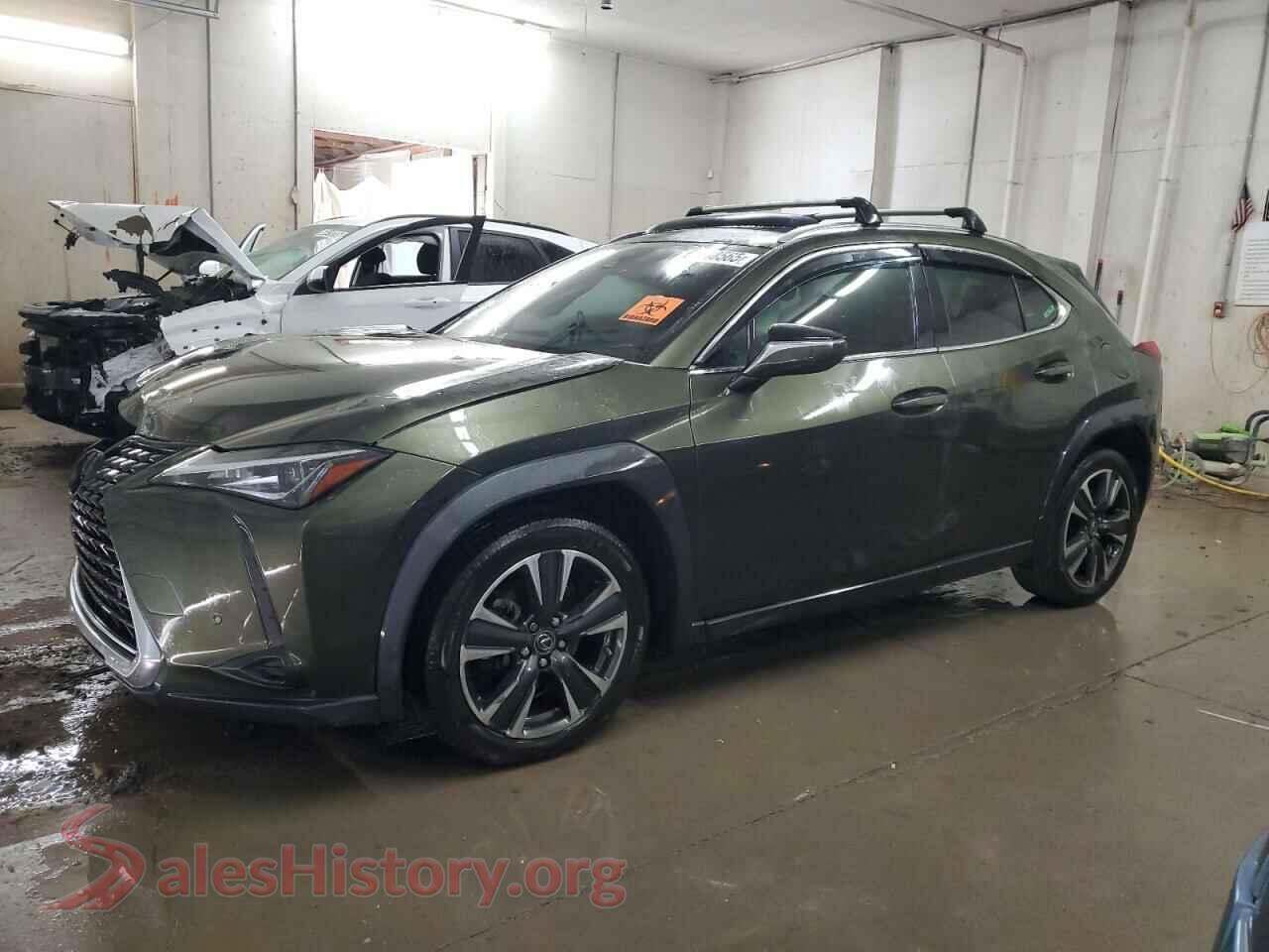 2019 LEXUS UX 200 — VIN JTHY3JBH2K2019447
