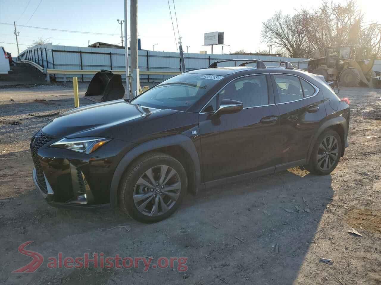 2019 LEXUS UX 200 — VIN JTHY3JBH3K2004682