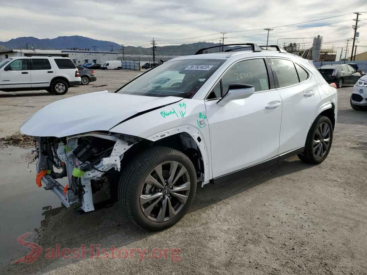 2019 LEXUS UX 200 — VIN JTHY3JBH7K2005379