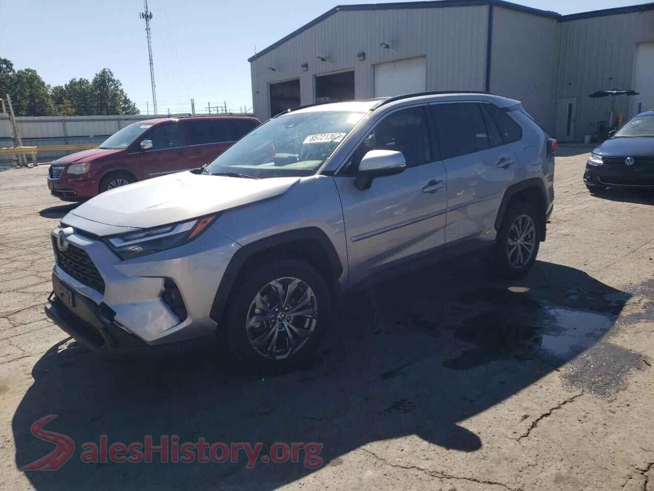 2022 TOYOTA RAV4 — VIN JTMB6RFV0ND054929