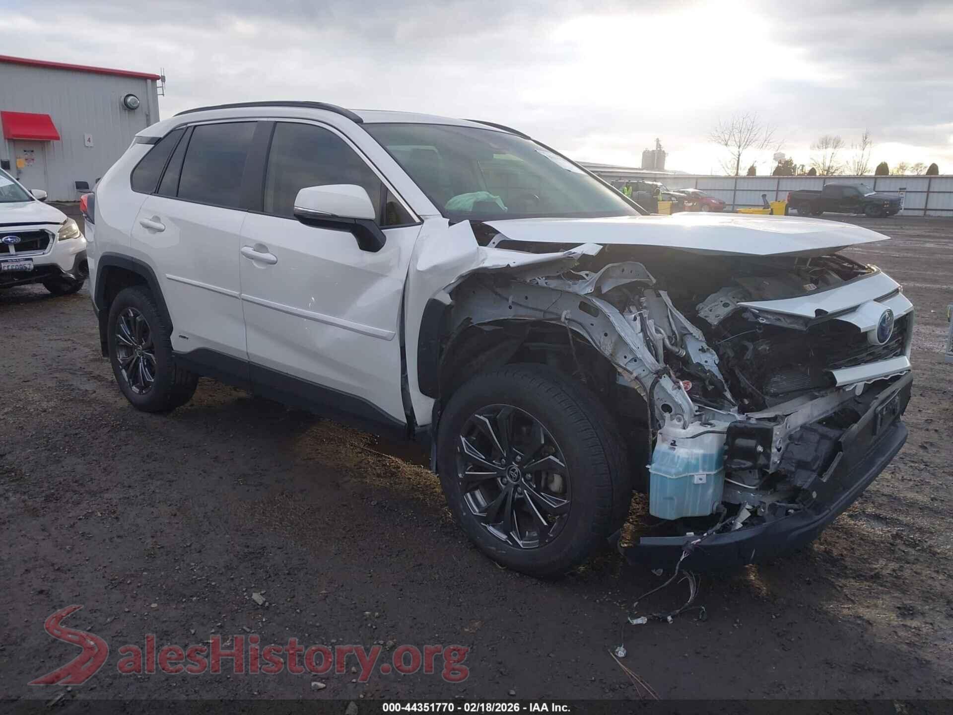 2022 TOYOTA RAV4 HYBRID — VIN JTMB6RFV0ND532637