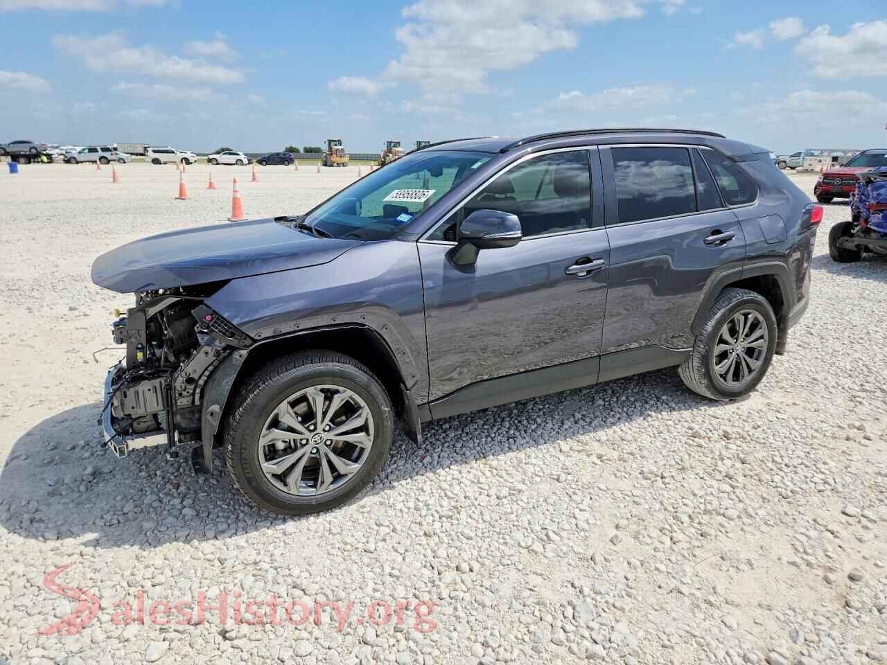 2025 TOYOTA RAV4 — VIN JTMB6RFV0SJ094179
