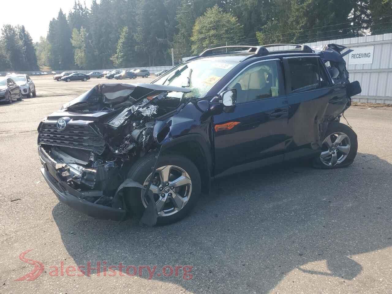 2021 TOYOTA RAV4 — VIN JTMB6RFV4MD012200