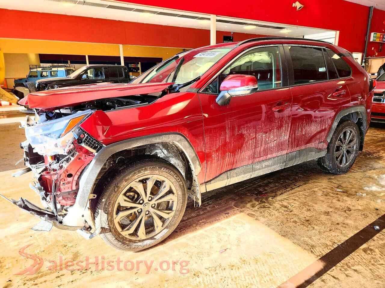 2025 TOYOTA RAV4 — VIN JTMB6RFV6SD155713