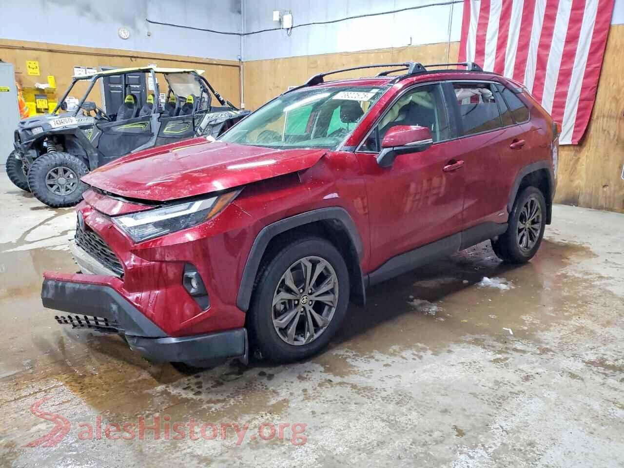 2022 TOYOTA RAV4 — VIN JTMB6RFVXND053092