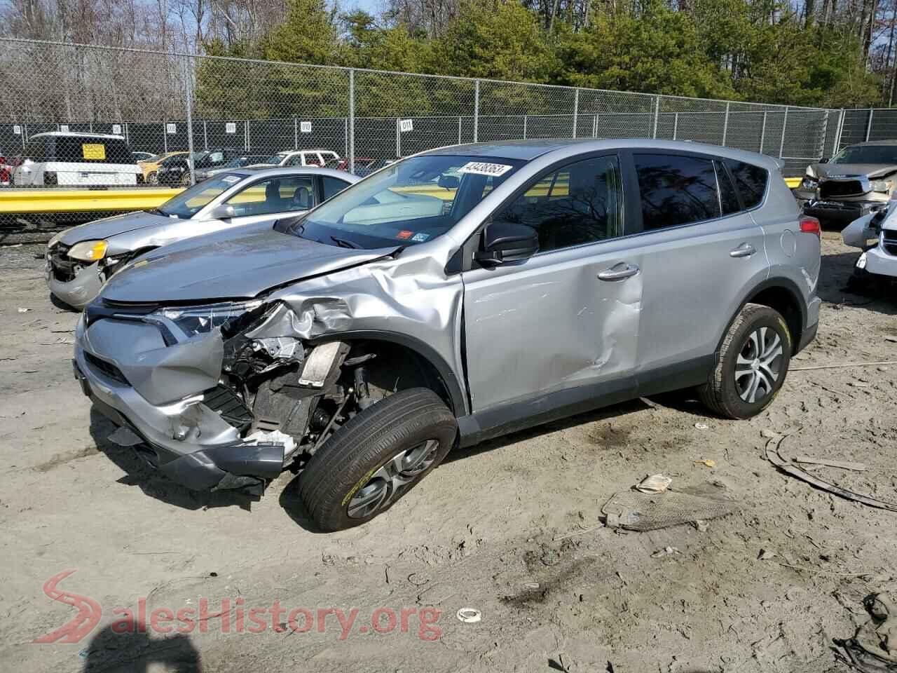 2018 TOYOTA RAV4 — VIN JTMBFREV5JJ261247