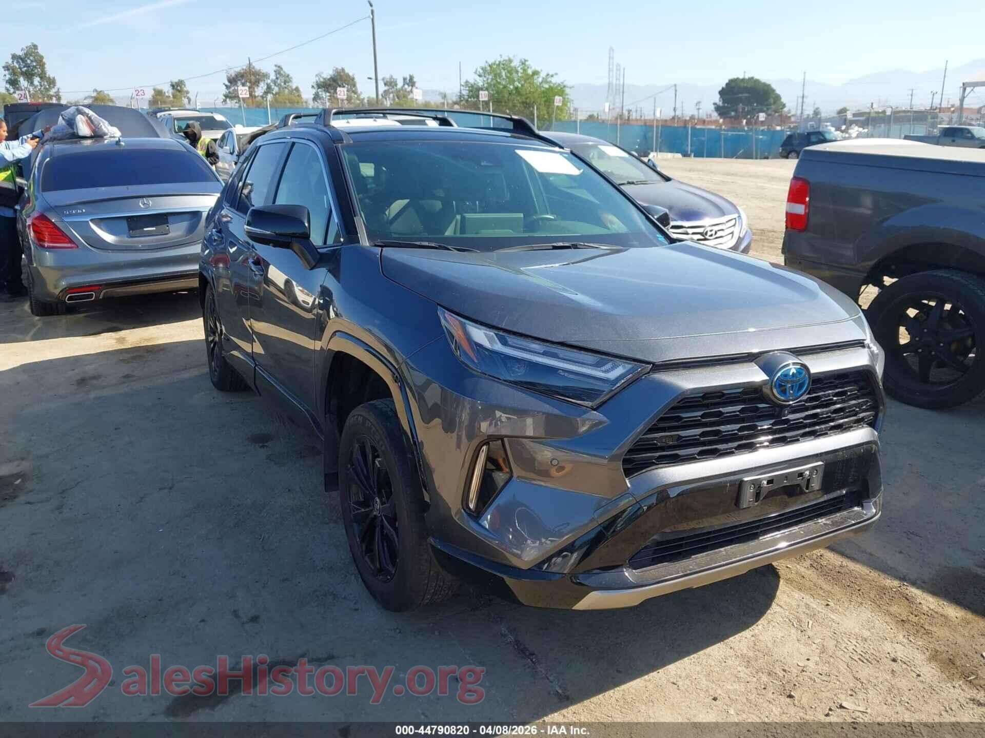 2024 TOYOTA RAV4 HYBRID — VIN JTME6RFV9RD556549