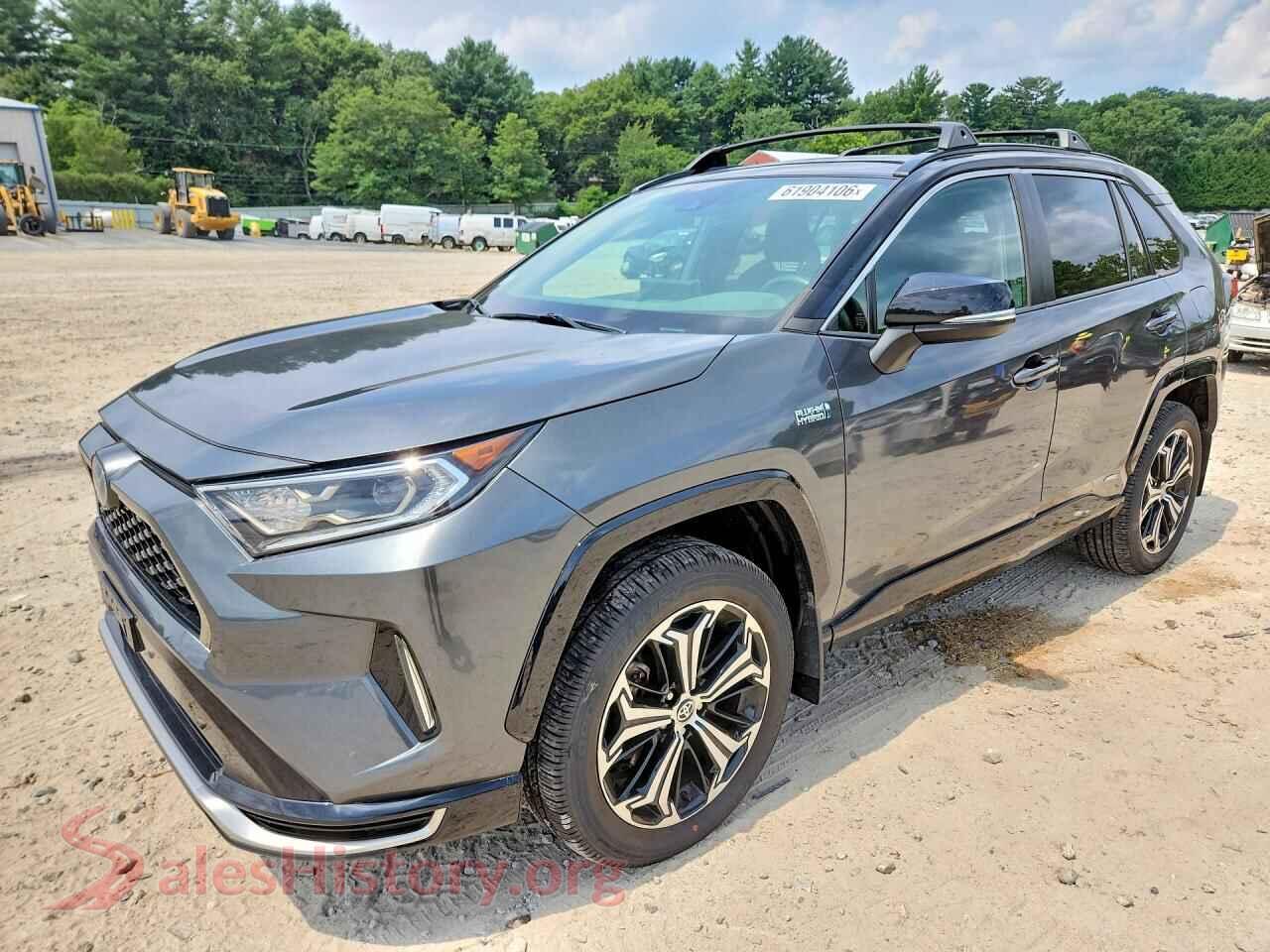 2021 TOYOTA RAV4 — VIN JTMEB3FV7MD048064
