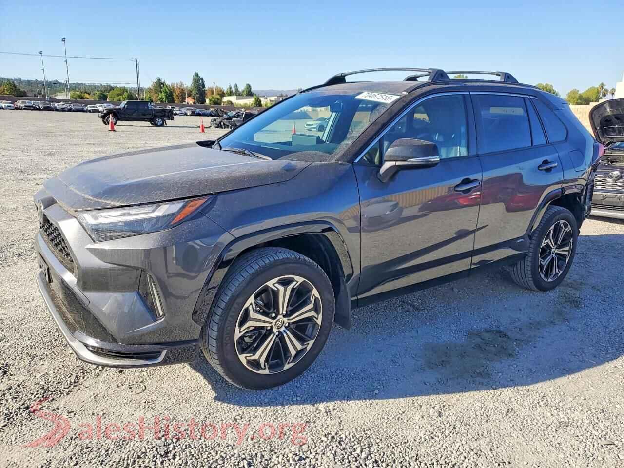 2025 TOYOTA RAV4 — VIN JTMEB3FV8SD292593