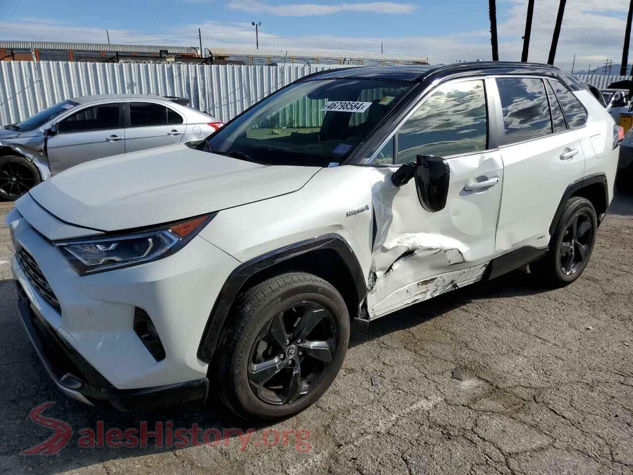 2019 TOYOTA RAV4 — VIN JTMEWRFV3KJ014838