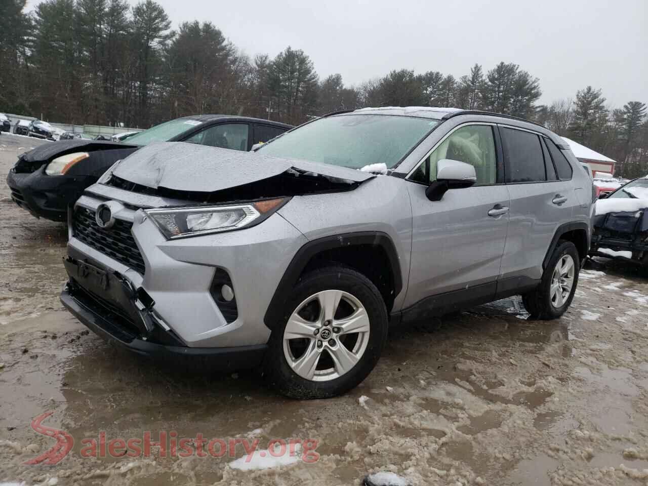 2019 TOYOTA RAV4 — VIN JTMP1RFVXKD033599
