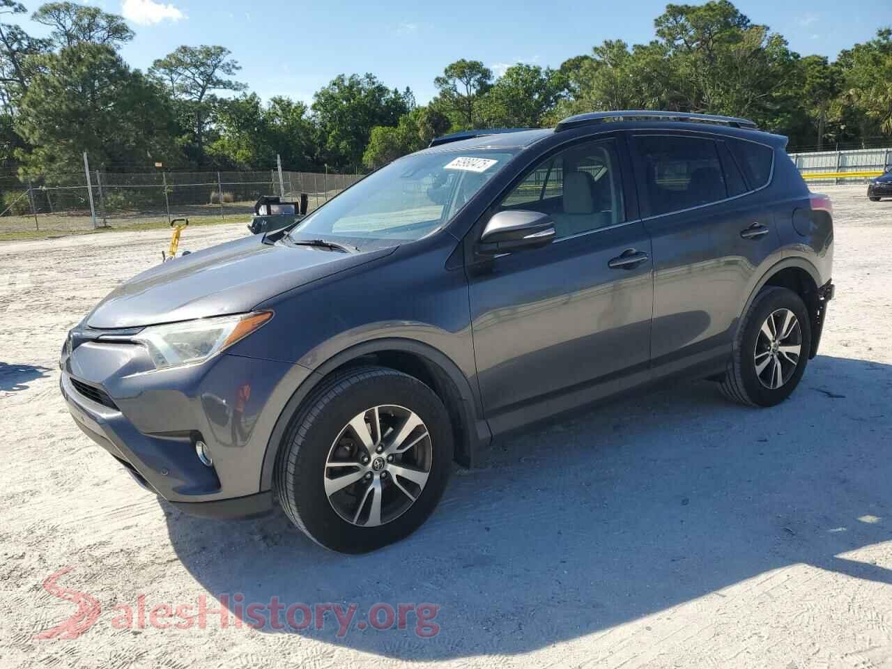 2017 TOYOTA RAV4 — VIN JTMRFREV9HJ143825