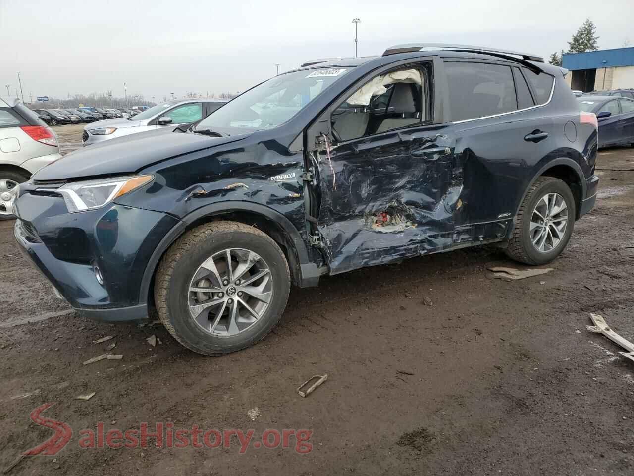 2017 TOYOTA RAV4 — VIN JTMRJREV1HD080250