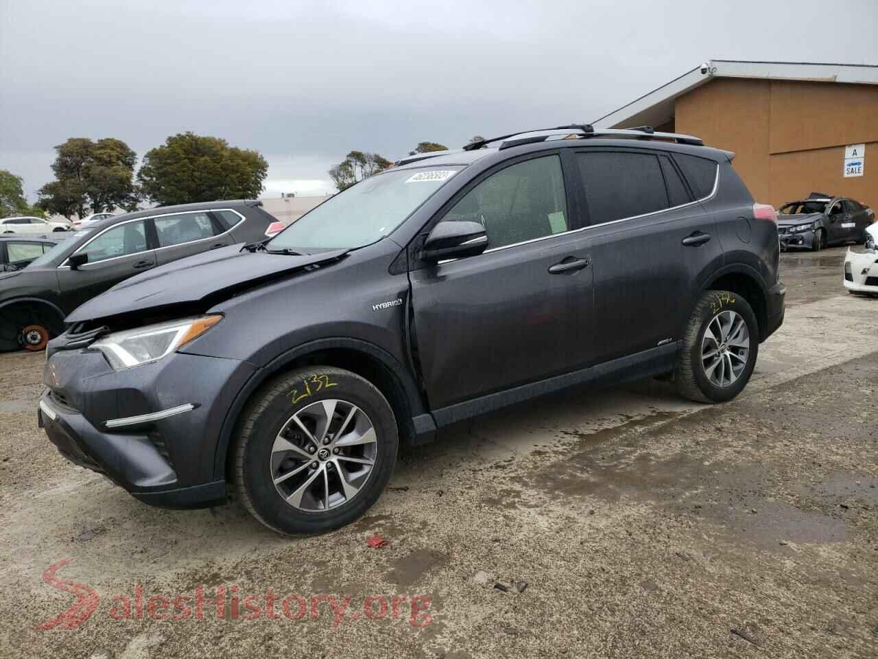 2018 TOYOTA RAV4 — VIN JTMRJREV3JD189475
