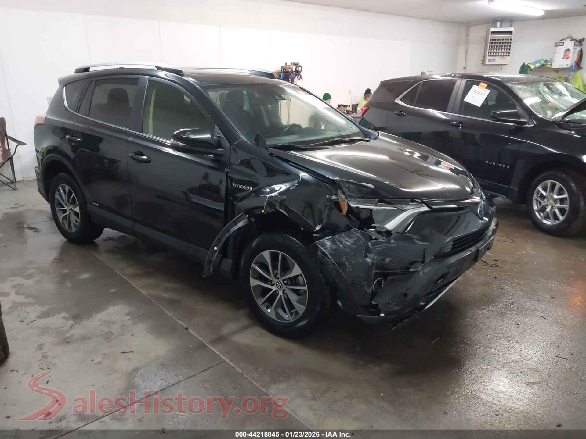 2018 TOYOTA RAV4 HYBRID — VIN JTMRJREV3JD196636