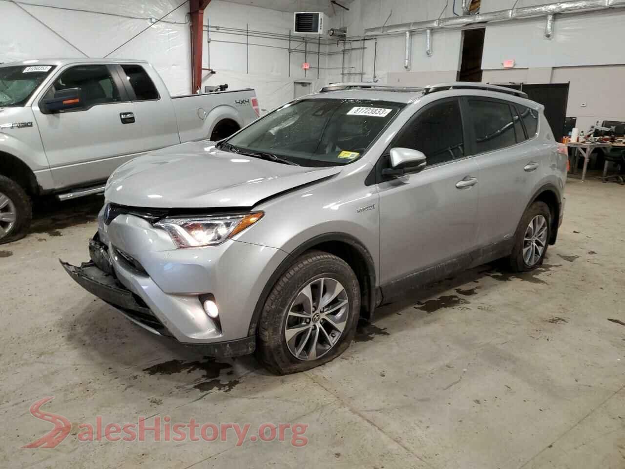 2018 TOYOTA RAV4 — VIN JTMRJREV9JD188248