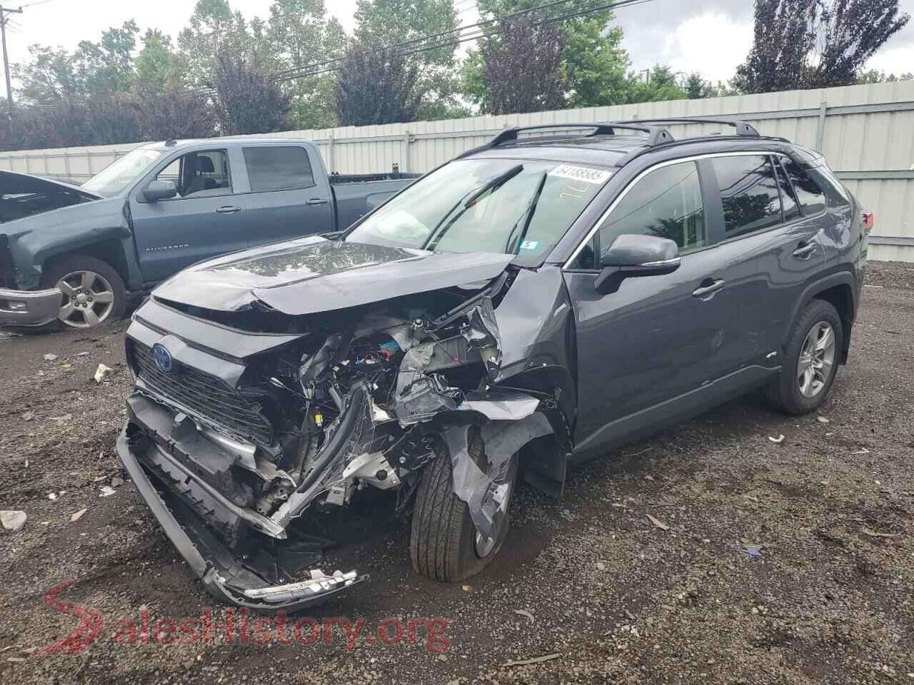 2024 TOYOTA RAV4 — VIN JTMRWRFV0RD275032