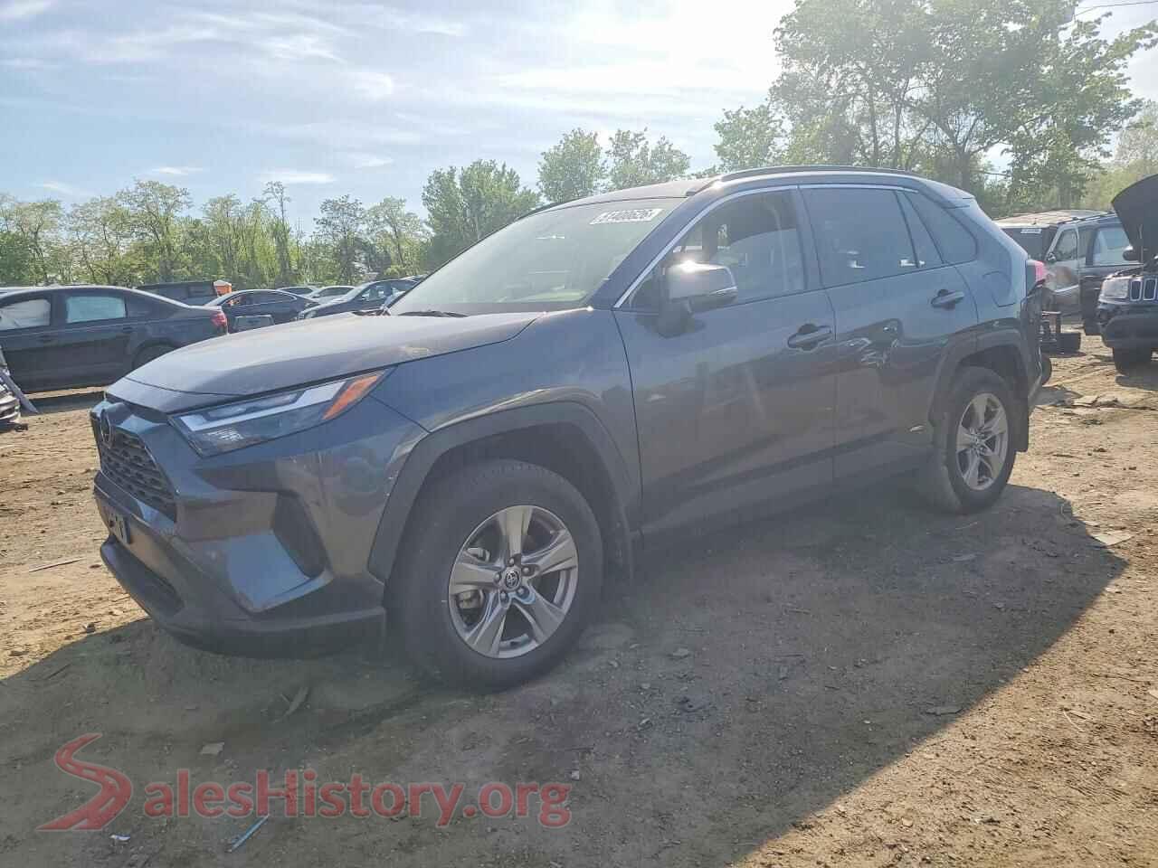 2025 TOYOTA RAV4 — VIN JTMRWRFV0SJ063061