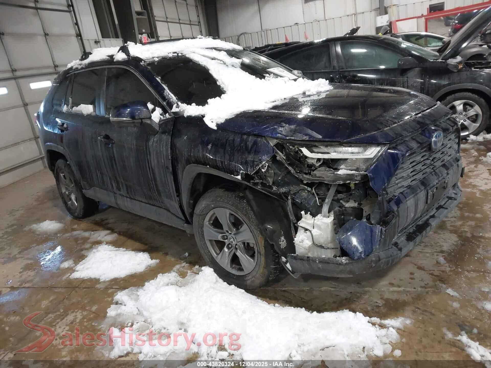 2022 TOYOTA RAV4 HYBRID — VIN JTMRWRFV6NJ055163