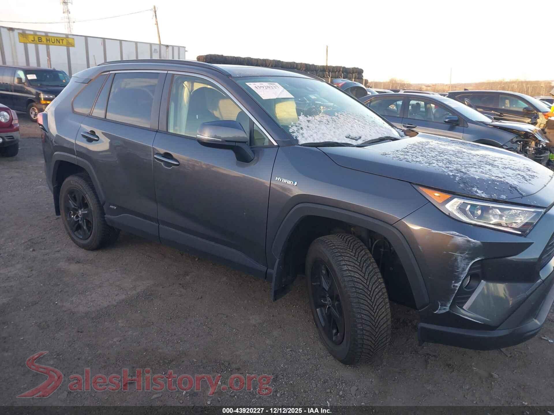 2021 TOYOTA RAV4 HYBRID — VIN JTMRWRFV9MD117667