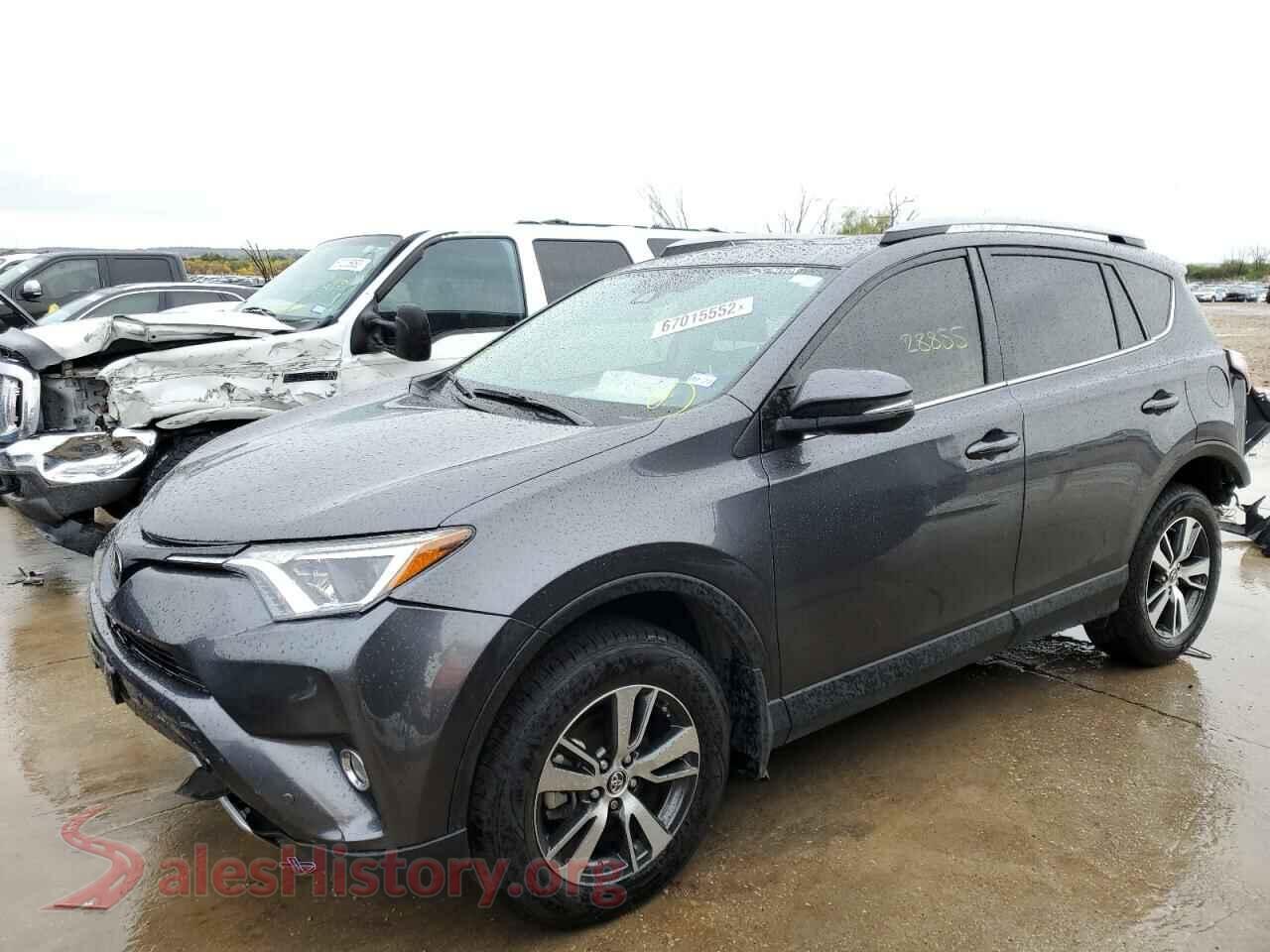 2018 TOYOTA RAV4 — VIN JTMWFREV4JD129578