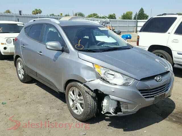 2012 HYUNDAI TUCSON — VIN KM8JU3AC6CU364712