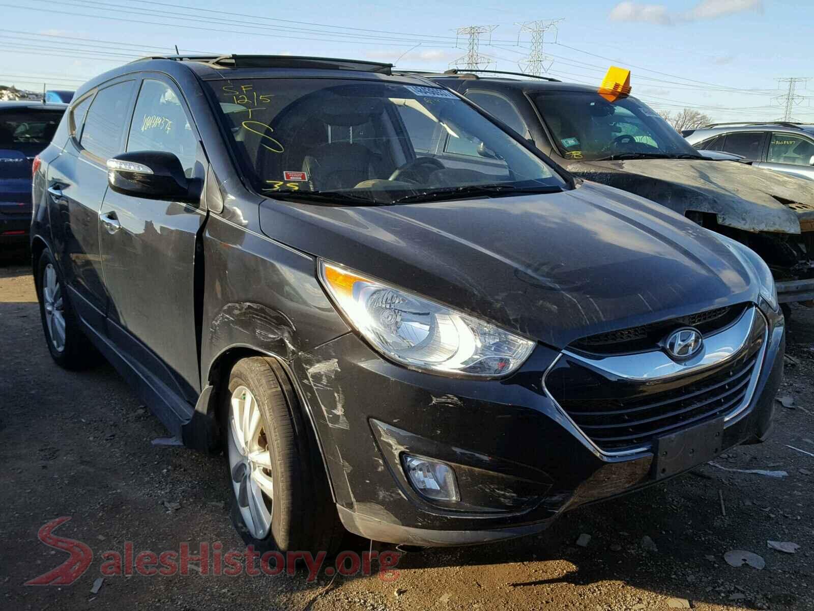2013 HYUNDAI TUCSON — VIN KM8JUCAC8DU557879