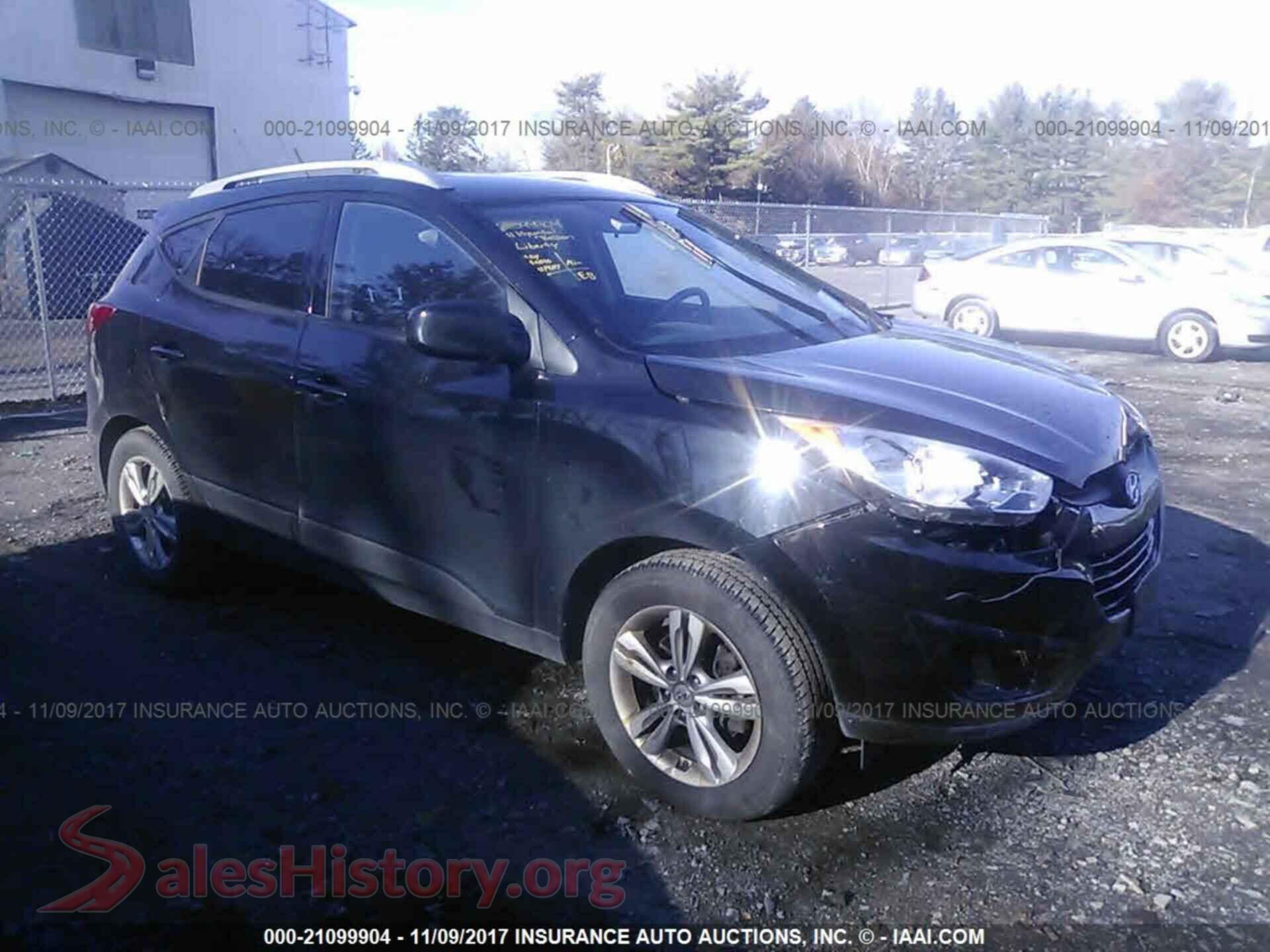 2011 Hyundai Tucson — VIN KM8JUCACXBU142396