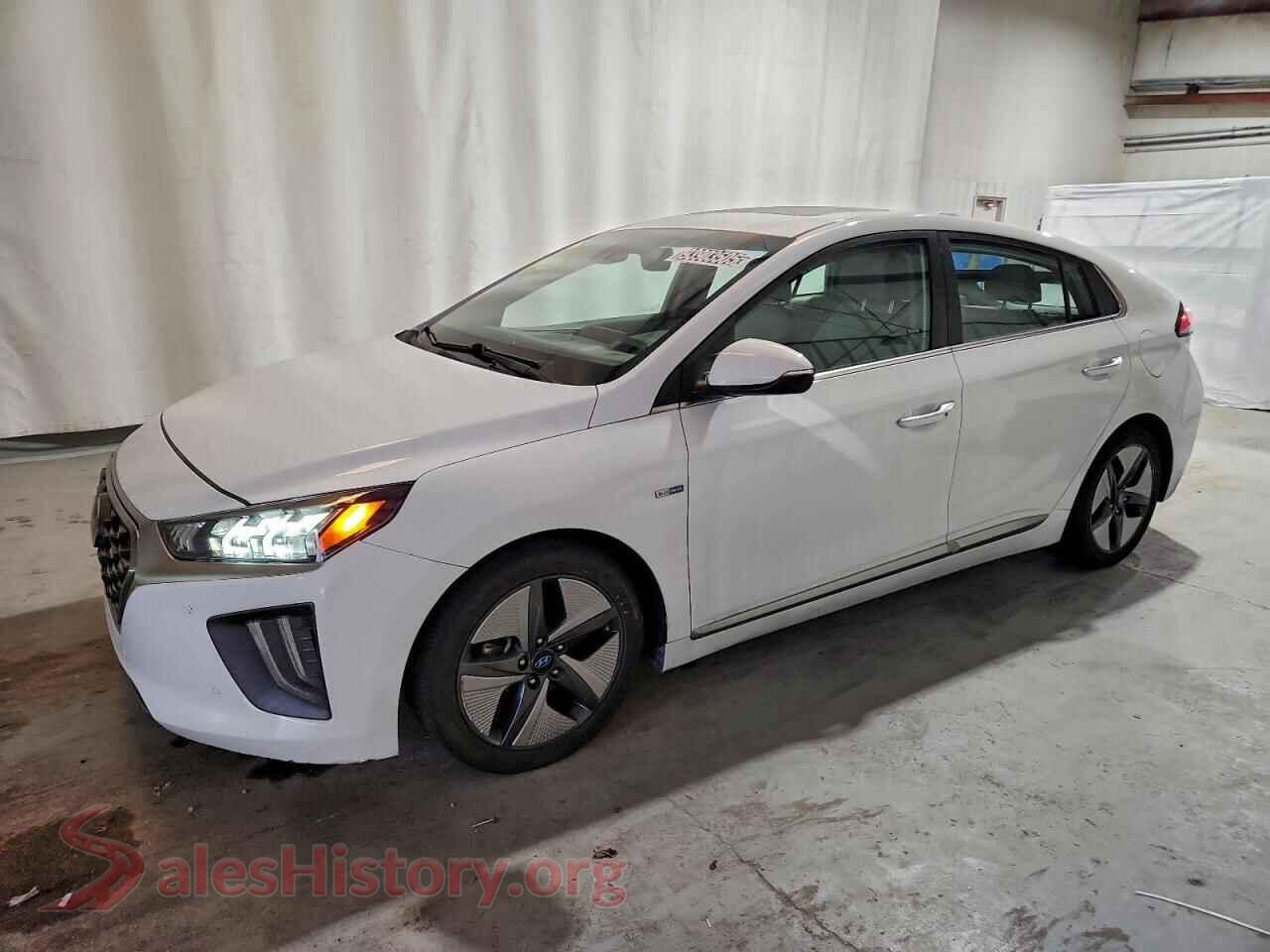 2020 HYUNDAI IONIQ — VIN KMHC05LC2LU206820