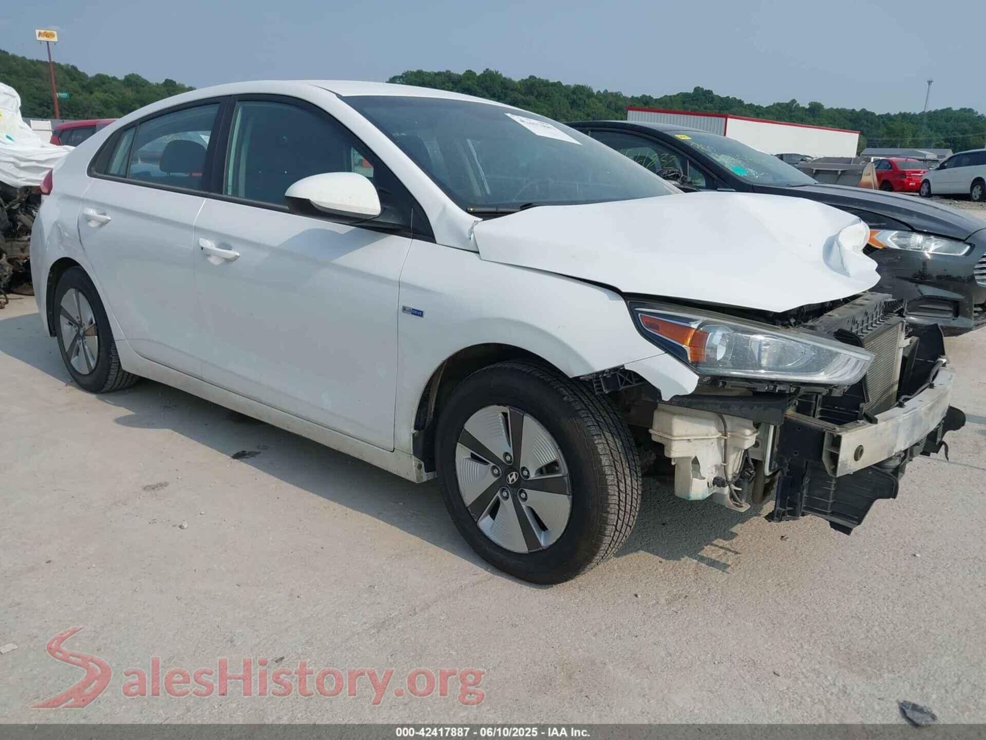 2017 HYUNDAI IONIQ HYBRID — VIN KMHC65LC0HU056177