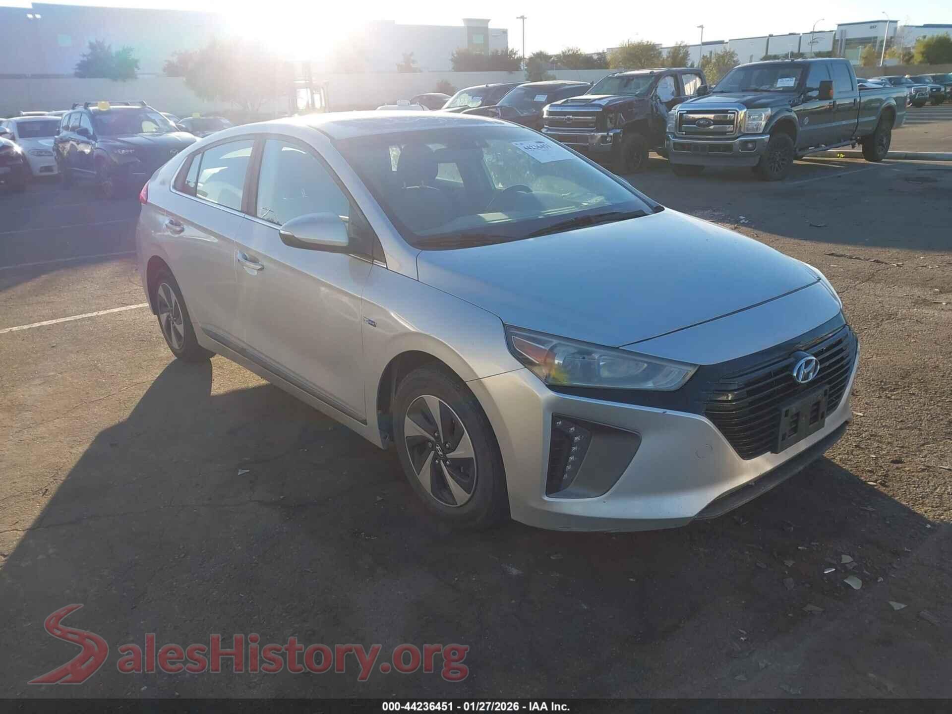 2018 HYUNDAI IONIQ HYBRID — VIN KMHC75LC4JU061806
