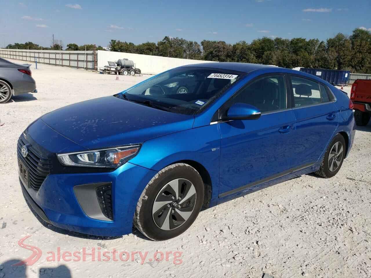 2018 HYUNDAI IONIQ — VIN KMHC75LC4JU103035