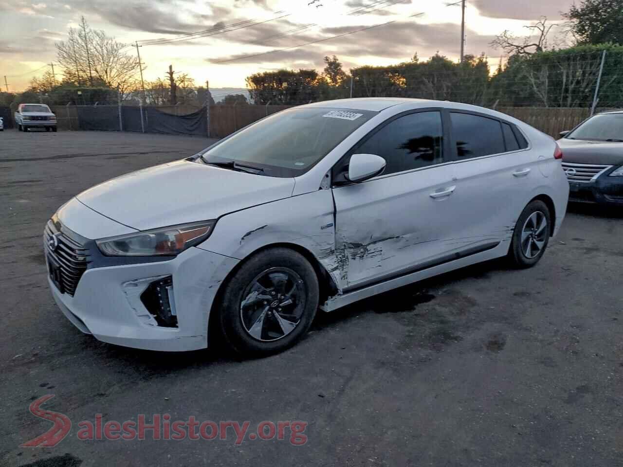 2017 HYUNDAI IONIQ — VIN KMHC75LCXHU057835