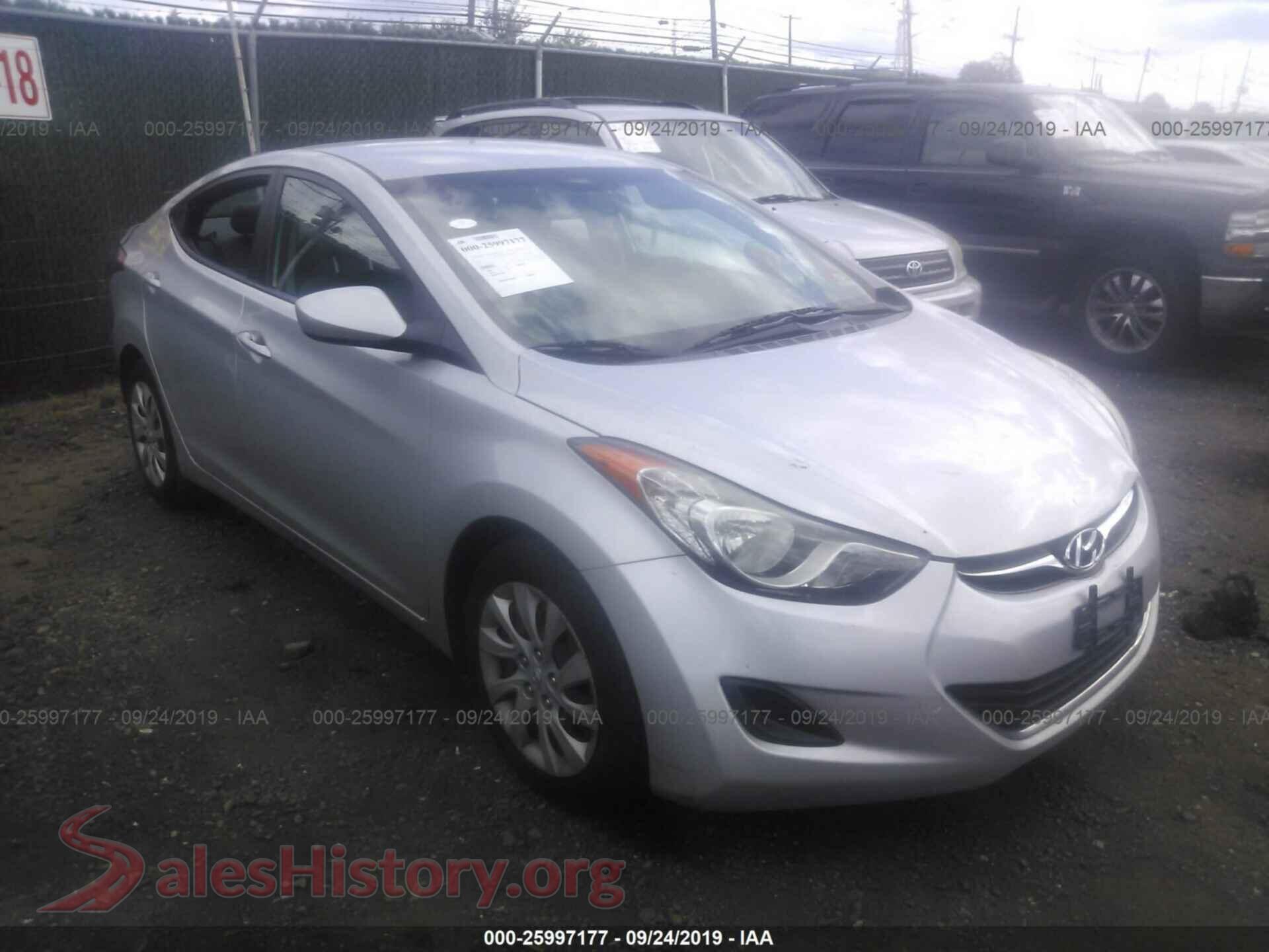 2012 HYUNDAI ELANTRA — VIN KMHDH4AE1CU397674