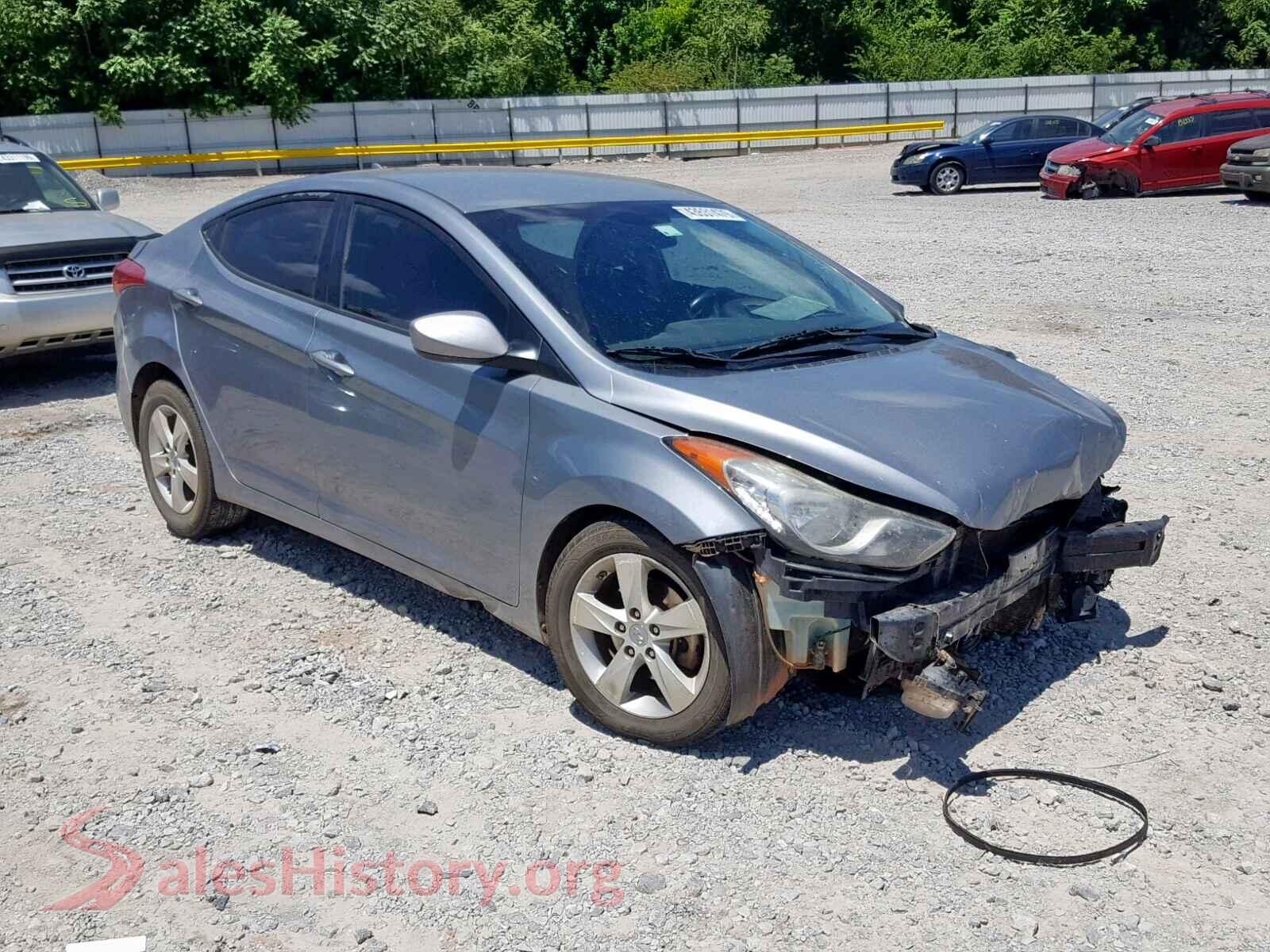 2013 HYUNDAI ELANTRA — VIN KMHDH4AE2DU786437