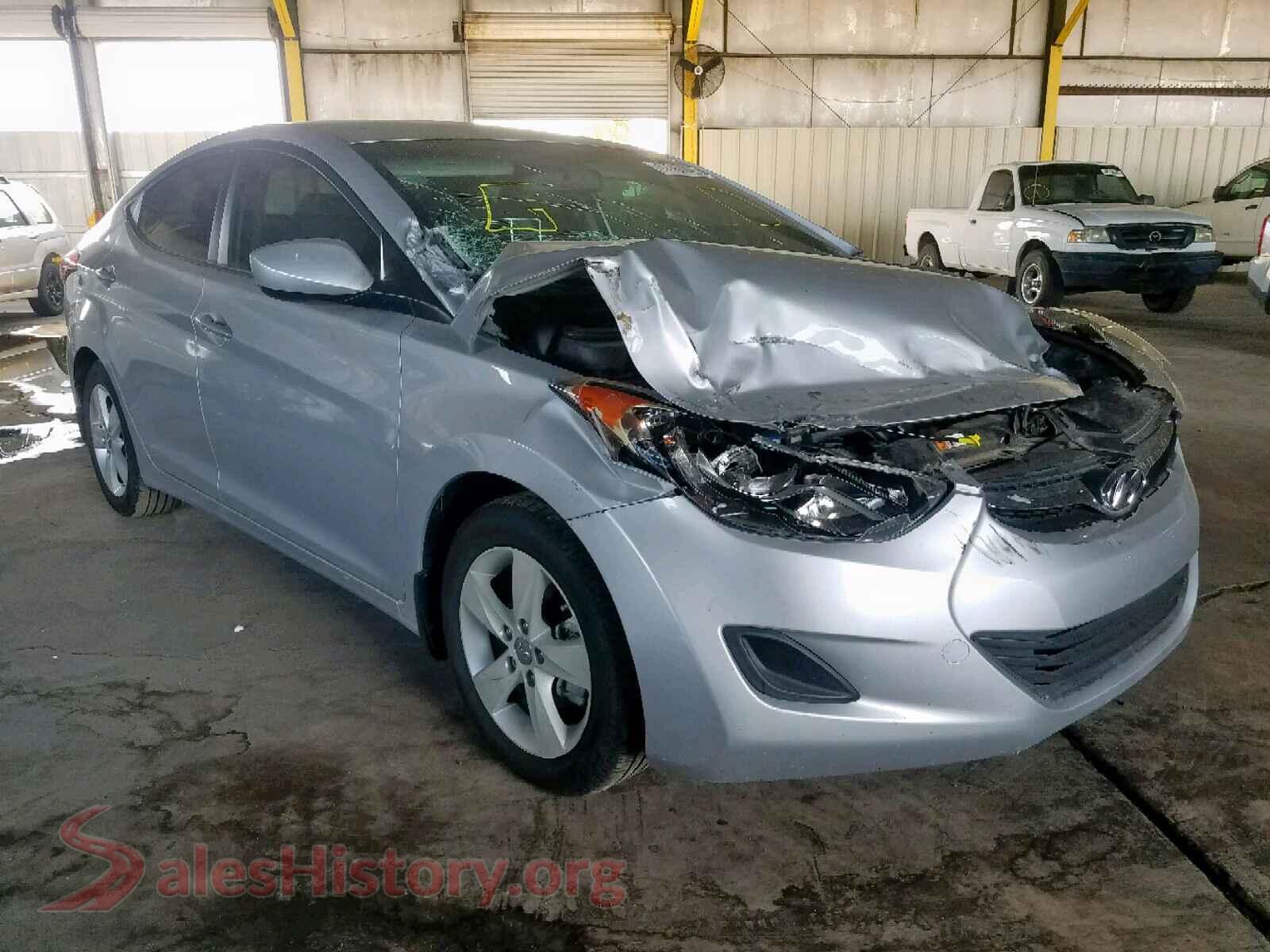 2013 HYUNDAI ELANTRA — VIN KMHDH4AE5DU965913