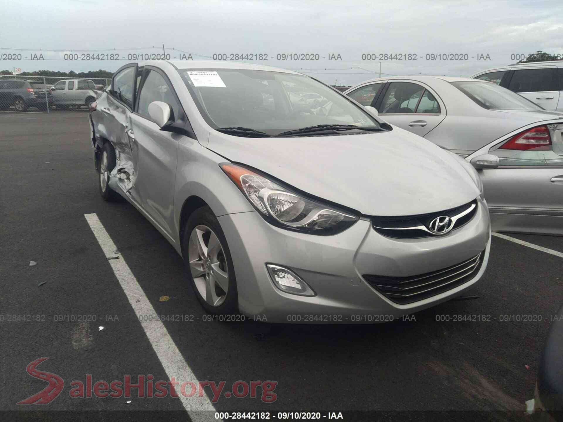 2013 HYUNDAI ELANTRA — VIN KMHDH4AE6DU983501