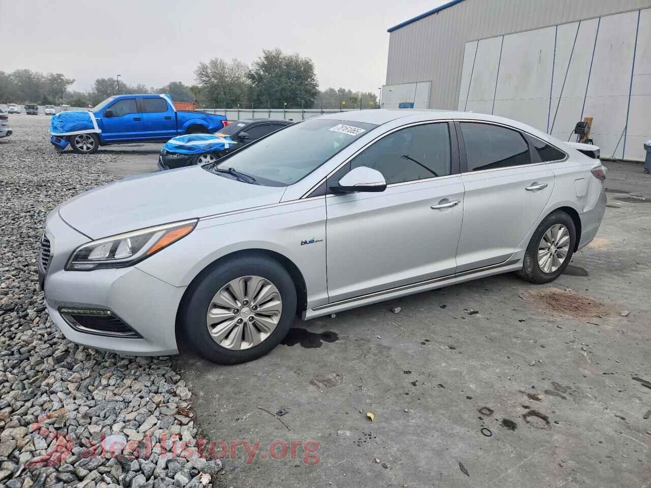 2017 HYUNDAI SONATA — VIN KMHE24L17HA058216