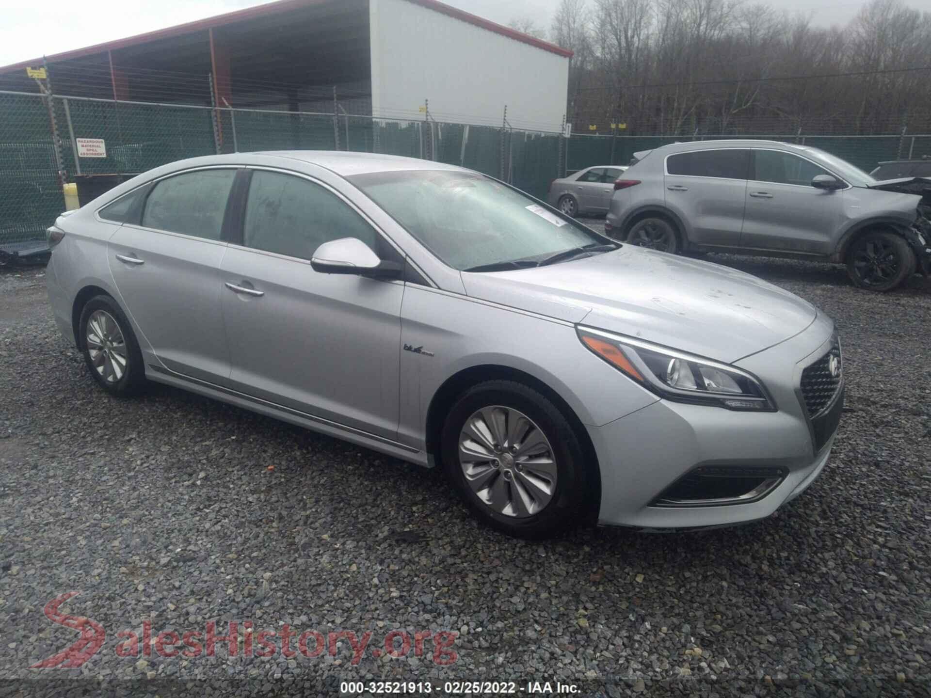2017 HYUNDAI SONATA HYBRID — VIN KMHE24L3XHA065453