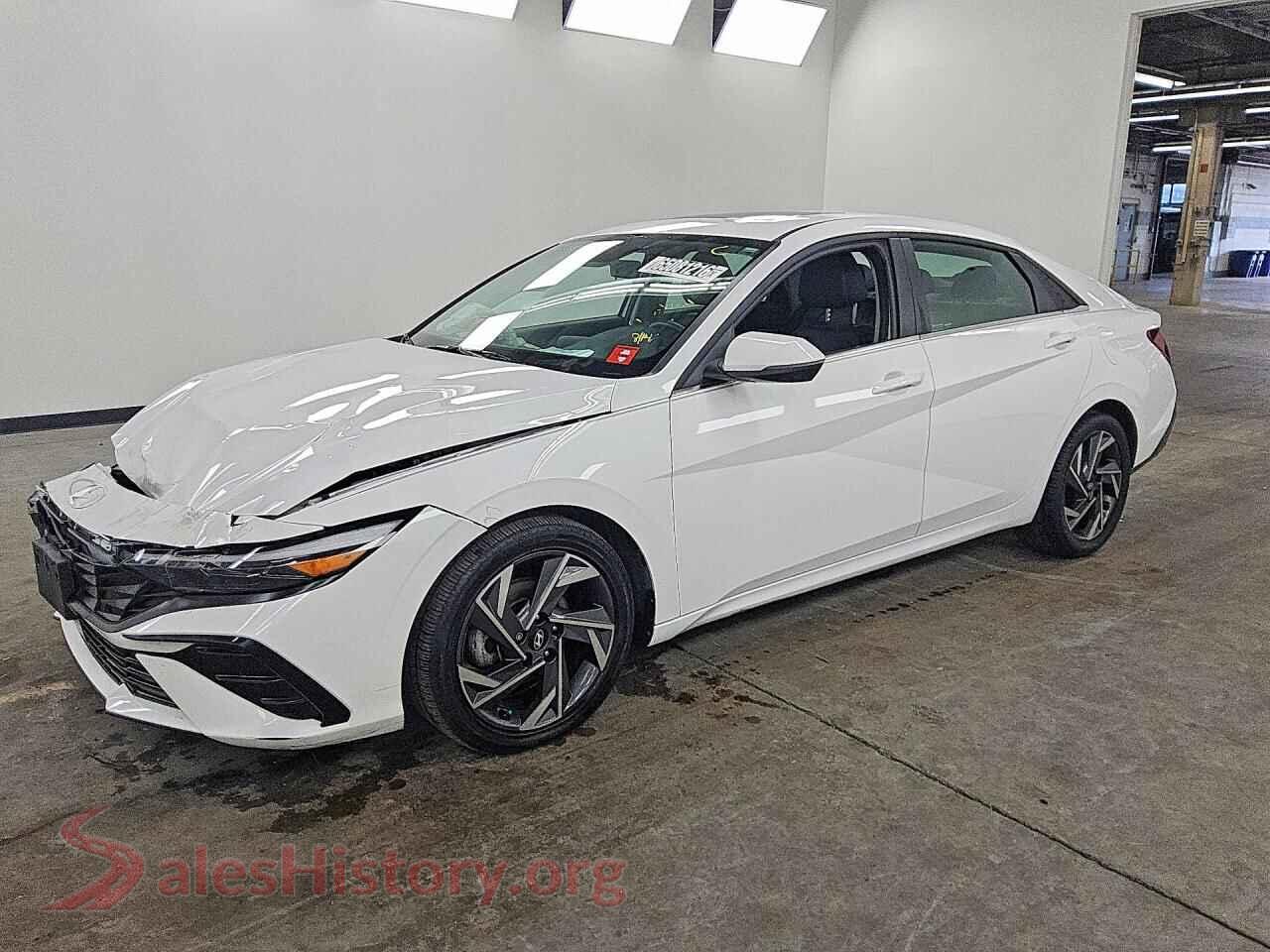 2025 HYUNDAI ELANTRA — VIN KMHLN4DJ3SU143587