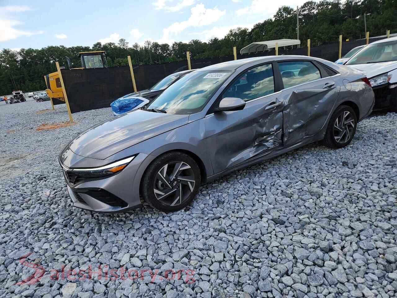 2024 HYUNDAI ELANTRA — VIN KMHLS4DG9RU670217