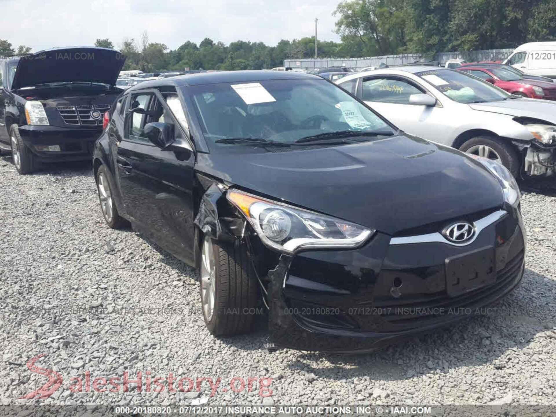 2016 Hyundai Veloster — VIN KMHTC6AD9GU276877