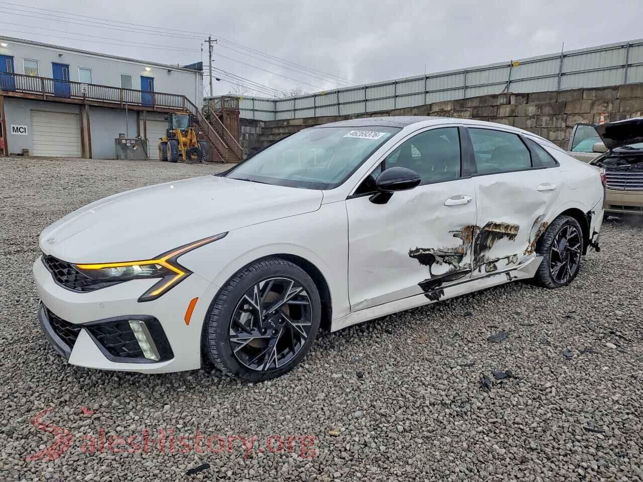 2025 KIA K5 — VIN KNAG64J71S5359151