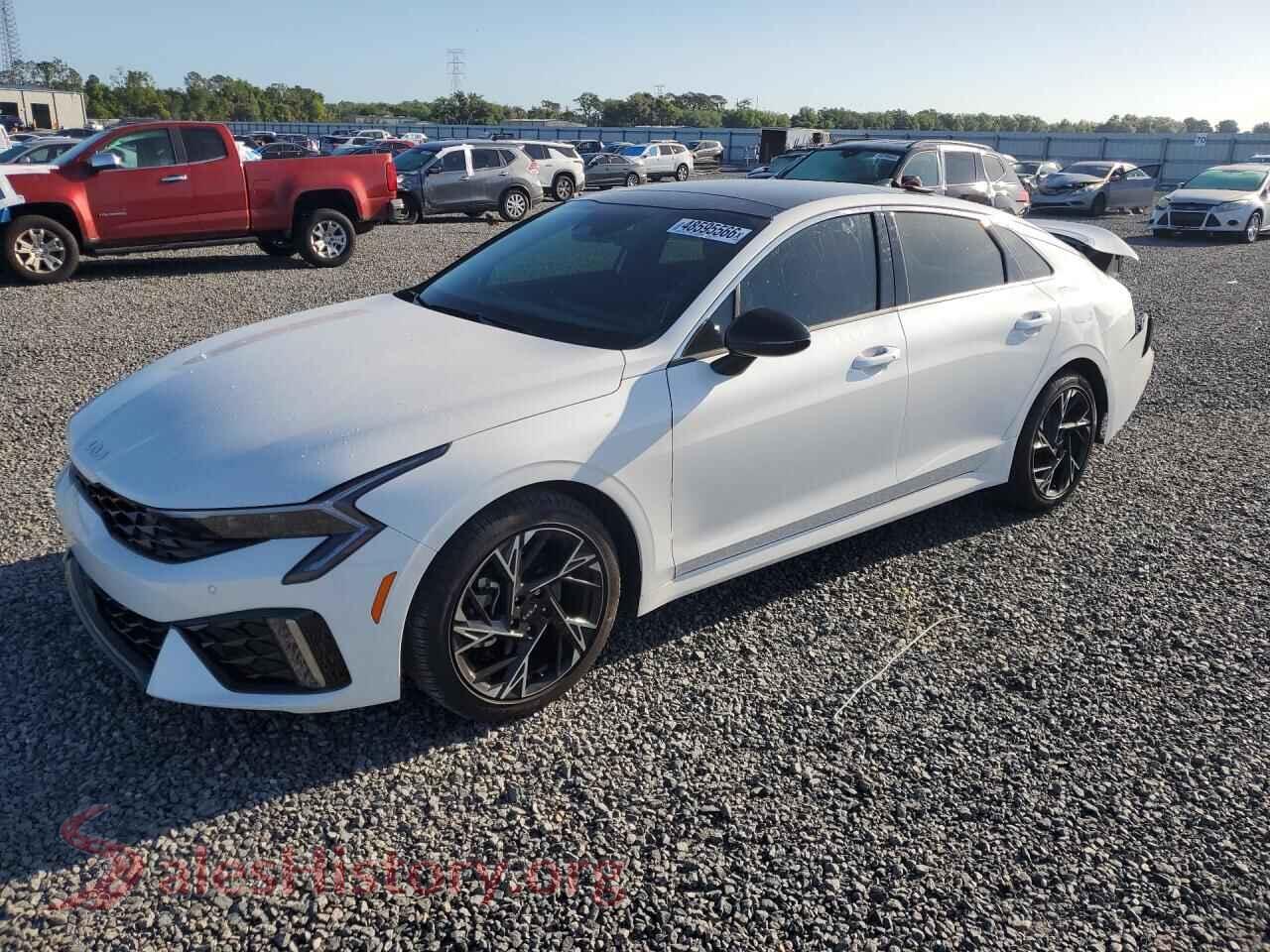 2025 KIA K5 — VIN KNAG64J77S5328549