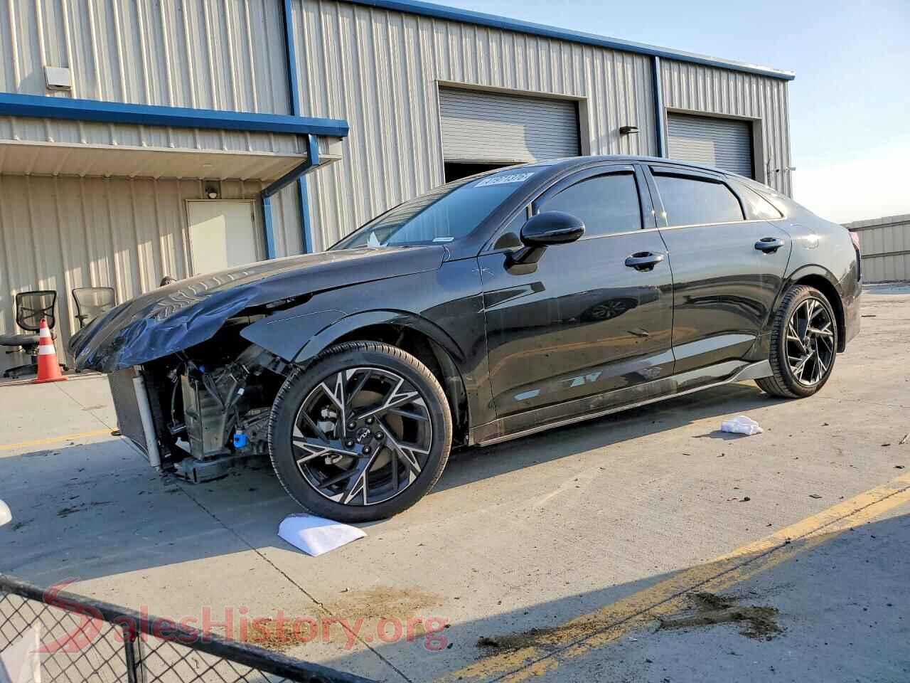 2025 KIA K5 — VIN KNAG64J77S5382451