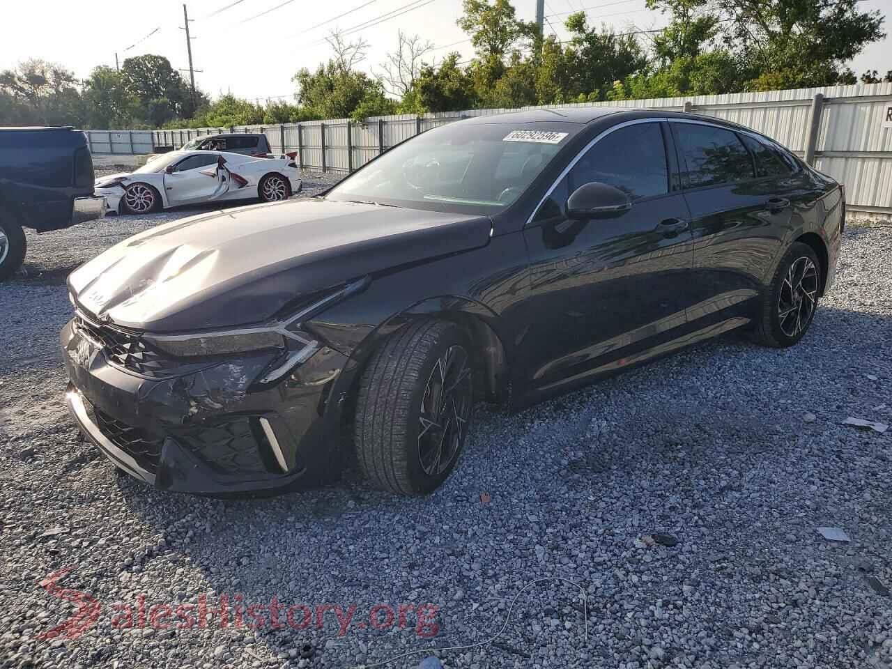 2026 KIA K5 — VIN KNAG64J78T5500136
