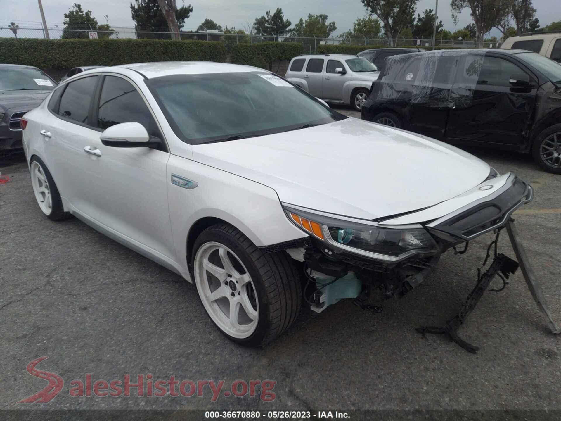 2017 KIA OPTIMA HYBRID — VIN KNAGT4LE3H5012689