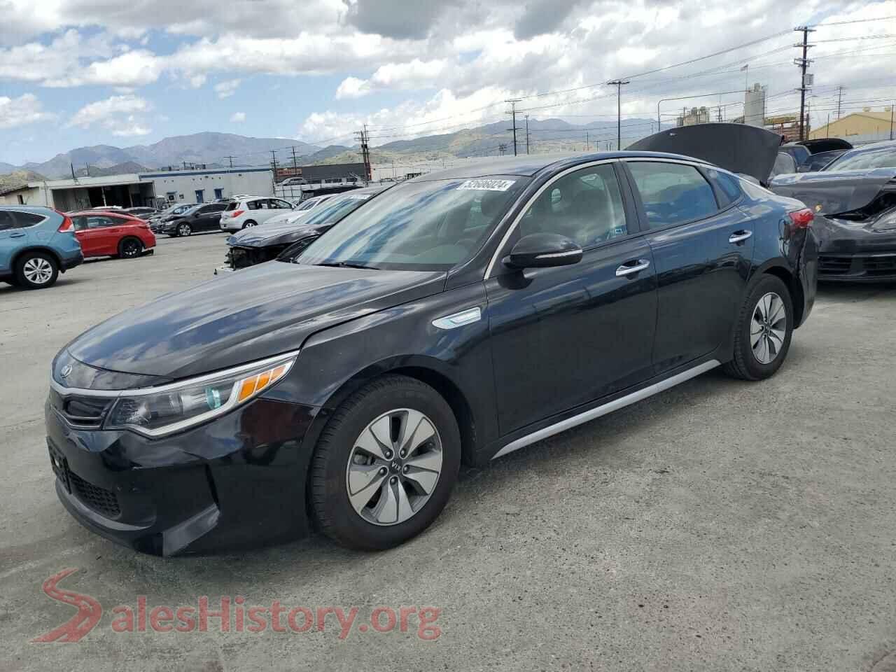 2017 KIA OPTIMA — VIN KNAGT4LE5H5011267
