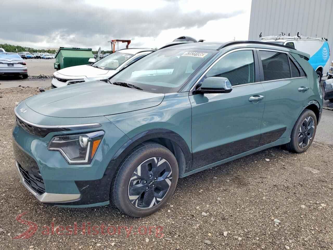 2024 KIA NIRO — VIN KNDCR3L17R5087663