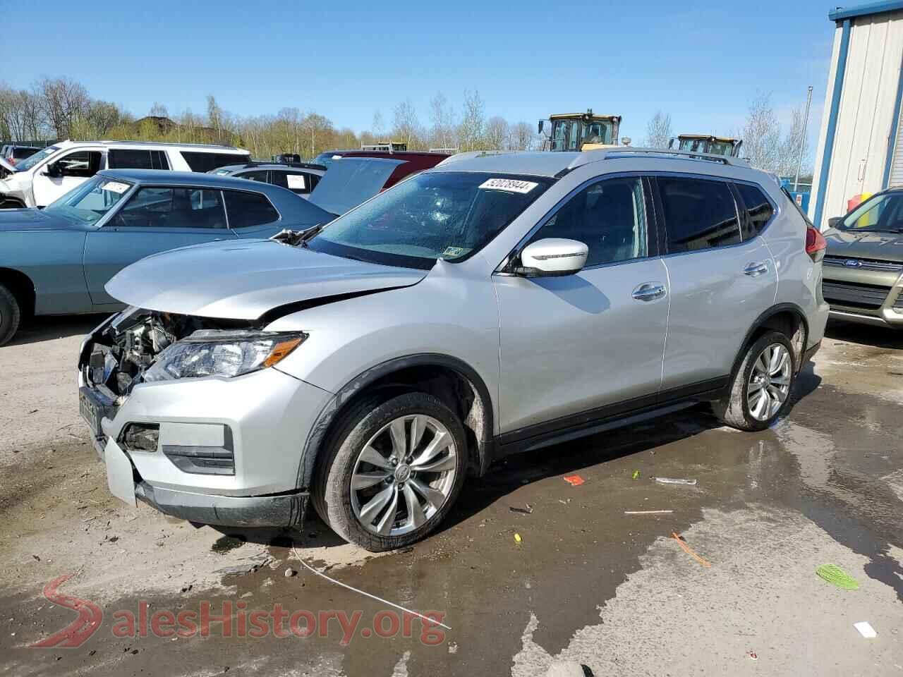 2017 NISSAN ROGUE — VIN KNMAT2MV2HP612037